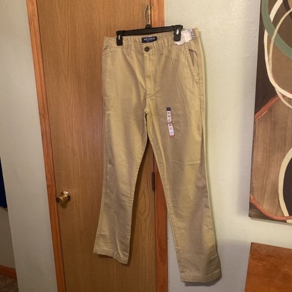 Other - "Flex" NWT Size 34x34 Solid Tan Straight Leg Khaki Pants